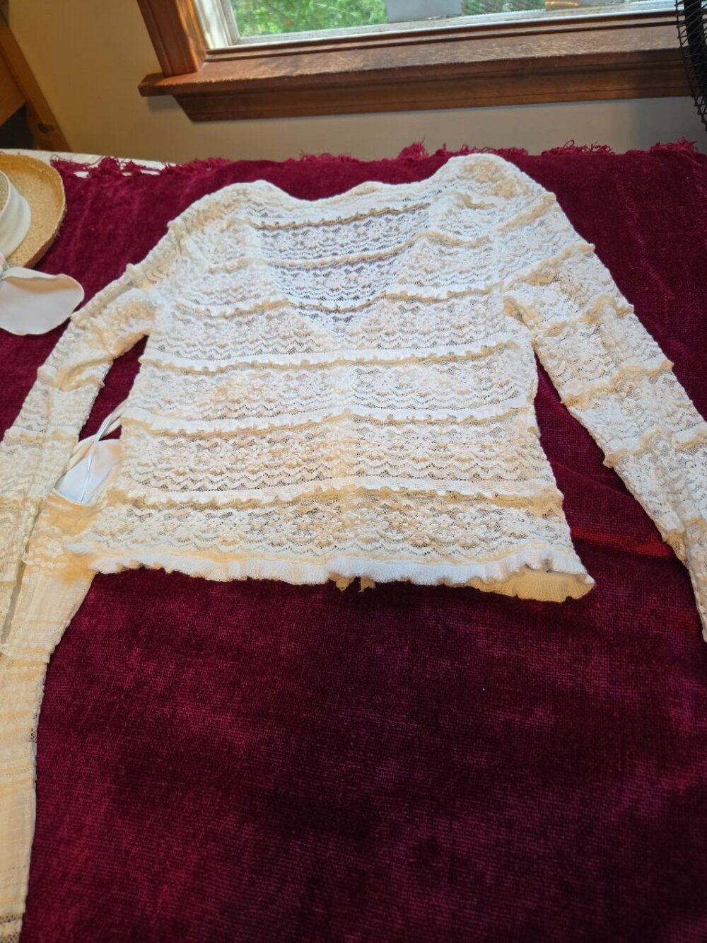STUNNING CREAM LACE STRETCHY MAXI WITH MATCHING LACE CARDIGAN SMALL - Picture 3 of 14